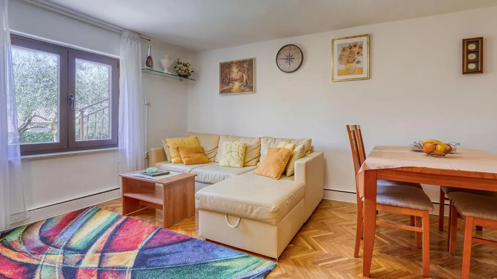 Apartment Albaneze Njivice
