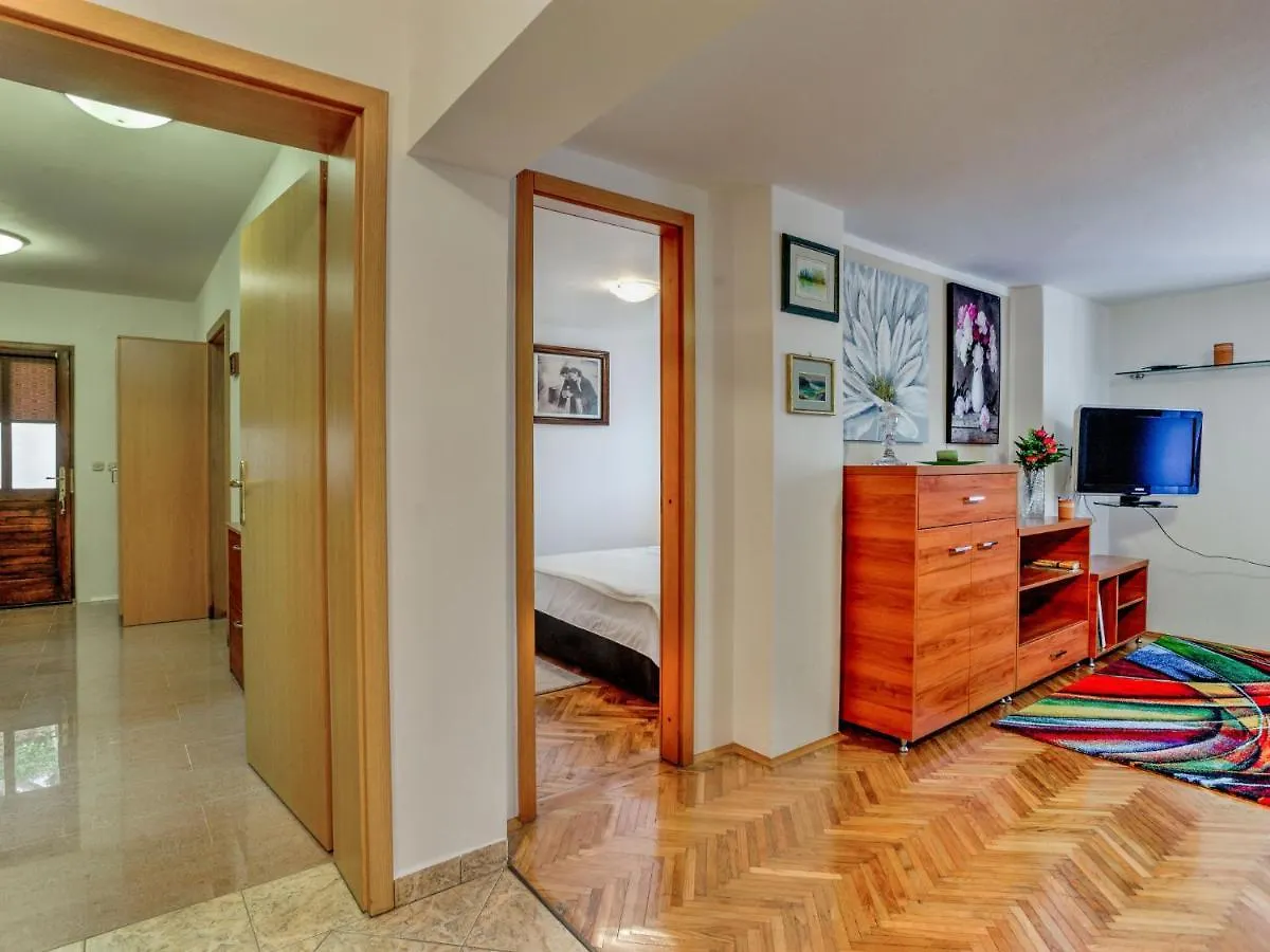Apartment Albaneze By Interhome Njivice Croatia